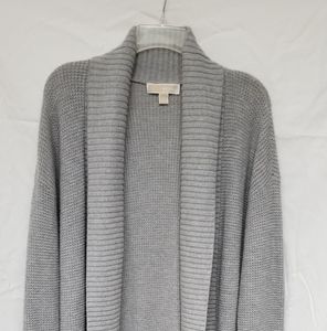 Michael Korrs sweater